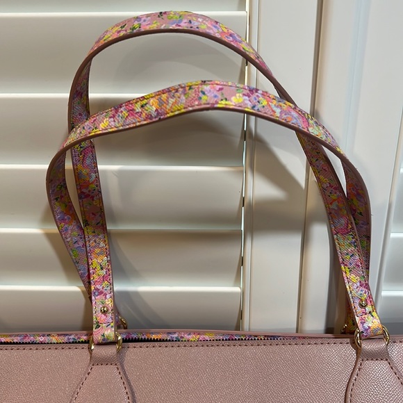 Betsey Johnson Tote - Picture 3 of 16